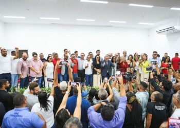 Luiz Caetano anuncia 20 nomes de seu secretariado; veja quem são