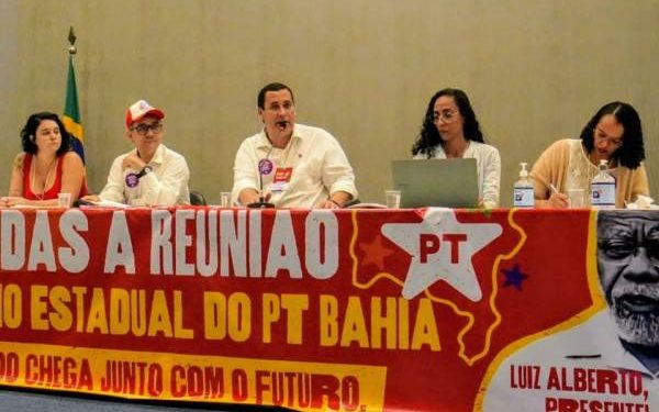 Diretório do PT avalia eleições municipais e projeta crescimento em 2026