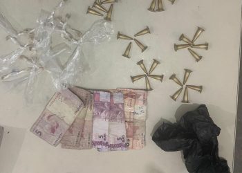 “Homem-Aranha do tráfico”: Tentou fugir, caiu do teto com drogas e acabou preso em Candeias