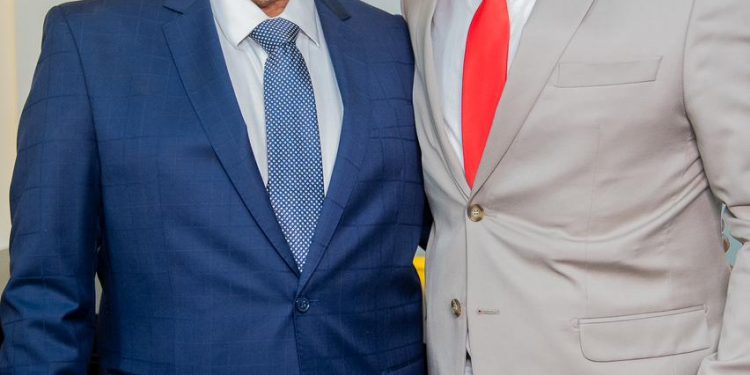 Prefeito Antônio Calmon, Vice Marivaldo do Amaral e vereadores tomam posse para o mandato 2025-2028 em São Francisco do Conde