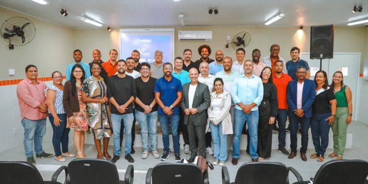 Candeias: Prefeito Eriton Ramos reúne equipe técnica para elaborar ações dos próximos 100 dias