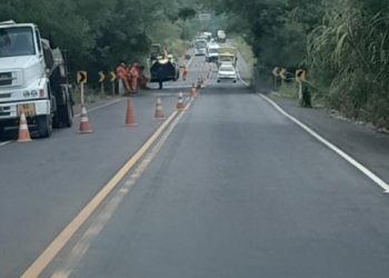 APÓS DENÚNCIA DO JORNAL CANDEIAS, EMPRESA INICIA MANUTENÇÃO NA PONTE DA BA-523