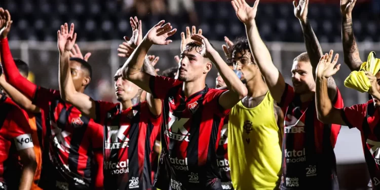 Contra o Bahia, Vitória defende sequência de quase três meses sem perder