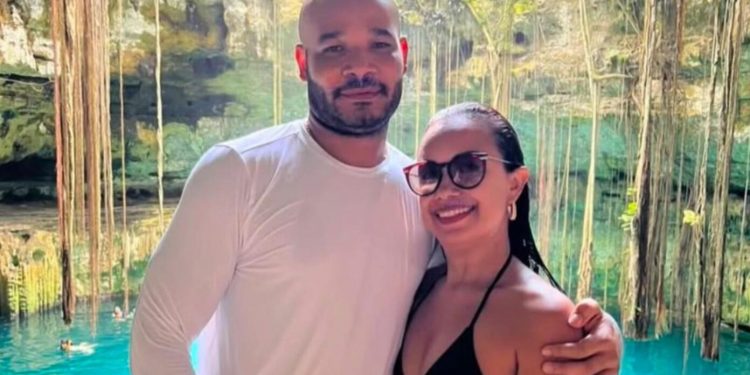 CRUELDADE: mulher morta por marido levou mais de 50 facadas e teve dedo polegar arrancado para desbloquear celular