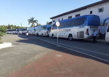Estudantes universitários de São Francisco do Conde denunciam falta de transporte