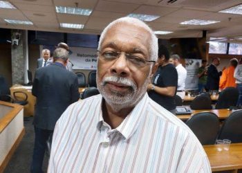 Prefeito oferece “Deus e o mundo”, mas após eleições abandona o povo em São Francisco do Conde