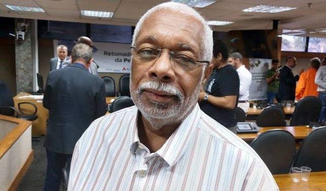 Prefeito oferece “Deus e o mundo”, mas após eleições abandona o povo em São Francisco do Conde