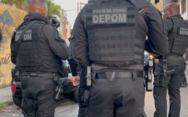 Polícia Civil realiza operação no Nordeste de Amaralina para cumprir mandados de prisão