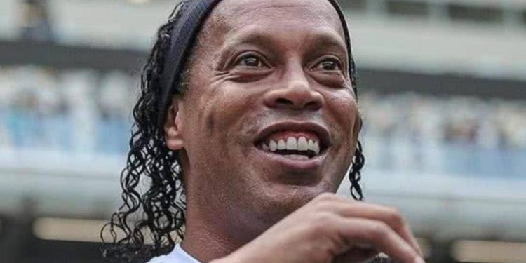 Ronaldinho Gaúcho lança bloco no Carnaval de Salvador
