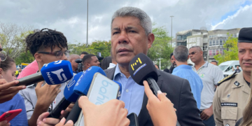 Jerônimo troca comando de operações no presídio de Jequié em meio a onda de violência