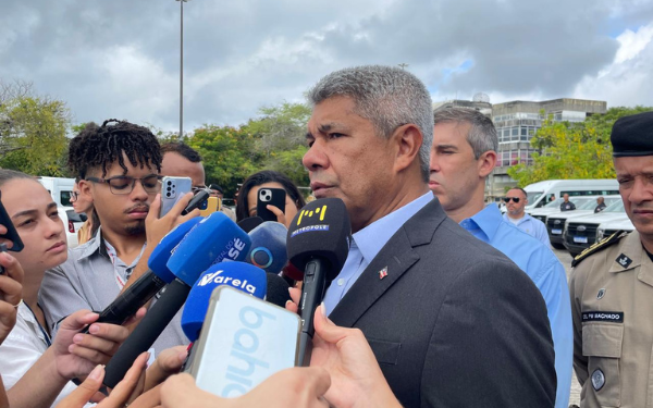 Jerônimo confirma aumento na tarifa do metrô e defende qualidade do serviço