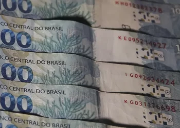 Salário mínimo passa para R$ 1.518 a partir desta semana