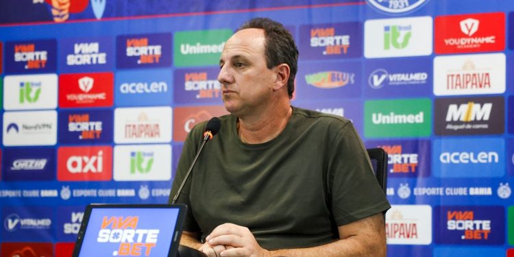 Ceni elogia postura do Bahia após goleada sobre o América-RN: “Não se acomodou”