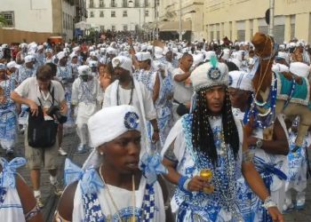 Bloco Filhos de Gandhy retira regra que proibia homens trans no desfile
