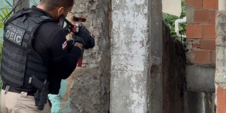 A CASA CAIU: quadrilha especializada em furtos e roubos em Salvador é desarticulada pela Polícia Civil