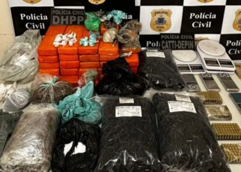 Operação policial em Juazeiro desarticula facção criminosa e apreende drogas e armas