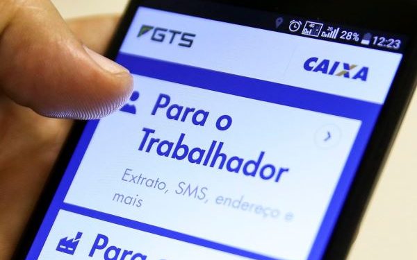 Governo assinará MP que libera saldo do FGTS a quem optou por saque-aniversário