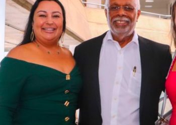 SFC: Prefeito debocha da justiça, renova contrato milionário com COMTECH ENGENHARIA com fraude em assinatura de Secretária de Educação, Vanessa Dantas; novas denúncias