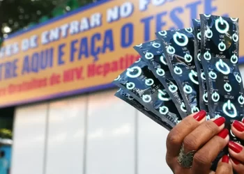 Love seguro: 1 milhão de camisinhas será distribuído durante o Carnaval