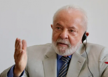 Se está caro, não compra, diz Lula ao defender que ‘próprio povo’ controle preços