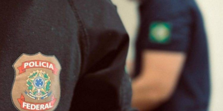 PF realiza operação contra corrupção em unidade de migração na Bahia