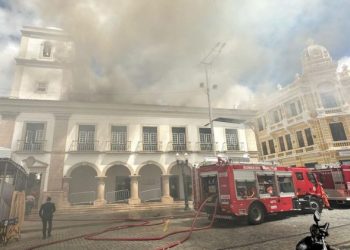 Após incêndio, Câmara de Salvador contrata seguro para bens e equipamentos