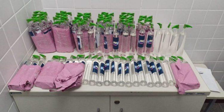 “VÃO FICAR DE CARA”: mais de 100 frascos de lança-perfume são apreendidos pela PM em Feira de Santana
