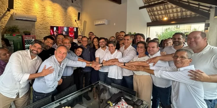 ACM Neto ganha apoio do PP de Ilhéus para 2026 após confirmação de Federação “União Progressista”