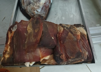 Comerciante é preso por vender carnes estragadas em Salvador