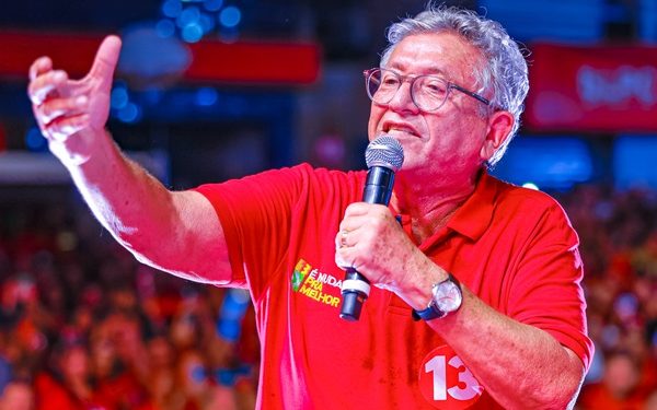 Caetano rebate críticas de ACM Neto: ‘Qual o problema de conversar com o governador?’