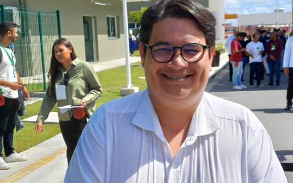 Vereador diz que Caetano deve ampliar articulação política na RMS para reeleger Jerônimo em 2026