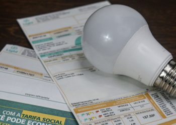PREPARA O BOLSO: conta de luz pode ficar 3,5% mais cara em 2025