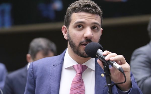 Neto Carletto troca PP pelo Avante e reforça bancada baiana em Brasília