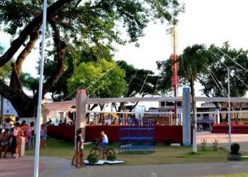 Homem é preso após invadir casa da ex e ameaçá-la com facão em Candeias