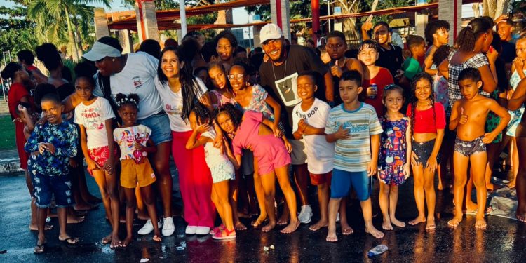 Página Complexo Malembá promove evento social de Páscoa no mirante da comunidade