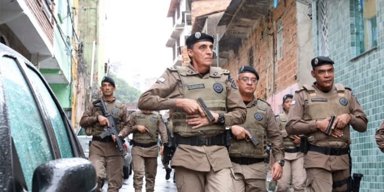 Comandante-geral da Polícia Militar vai pra campo durante Operação Força Tota