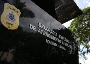 Ex-diretor de colégio é alvo de mandado por importunação sexual e racismo em Itabuna