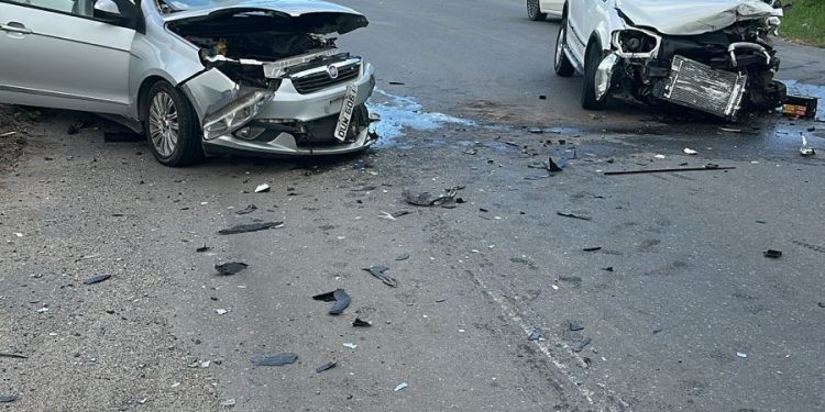 Grave acidente é registrado no entroncamento dos 50