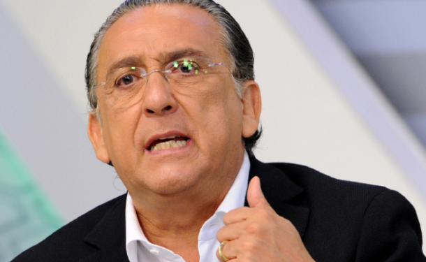 Galvão Bueno diz que possível nova camisa vermelha da Seleção ‘seria um crime’