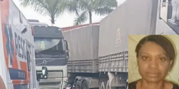 Duas pessoas morrem em grave acidente na BR-324, perto de Feira de Santana