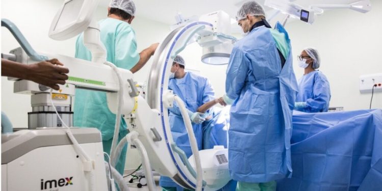 Bahia é o terceiro estado com maior número de cursos e vagas de medicina no Brasil, aponta Censo dos Médicos 2025