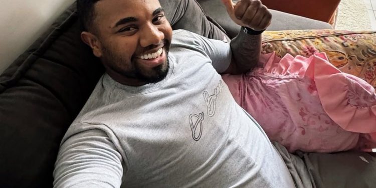 Davi Brito atualiza fãs sobre recuperação de cirurgia estética e promete mostrar resultado: “Vou mostrar tudo para vocês”