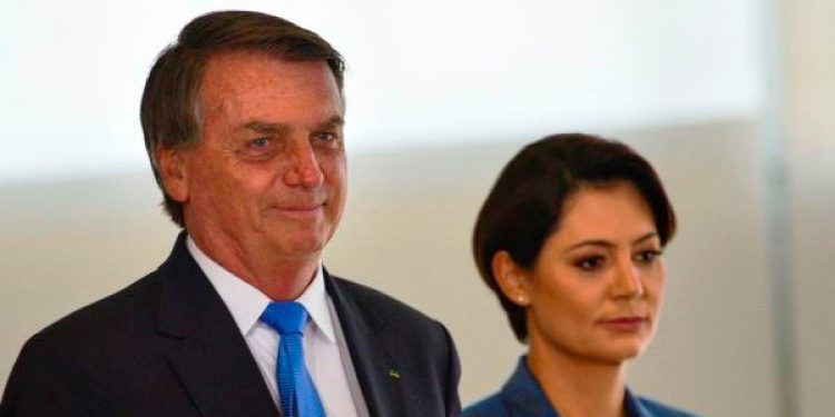 Jair Bolsonaro diz que apoiará Michelle para disputar a Presidência em 2026