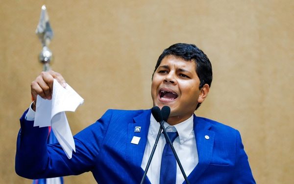 Deputado aciona STF após Jerônimo dizer que Bolsonaro e apoiadores deveriam ir ‘pra vala’