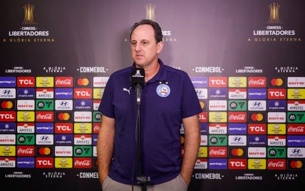 ‘O que mais fez mal a gente foi o gol’, diz Ceni após derrota de virada do Bahia