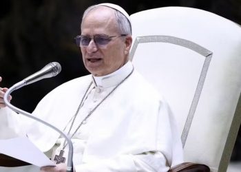 PRIMEIRO DISCURSO: papa Leão XIV defende liberdade de imprensa e alerta sobre uso da IA