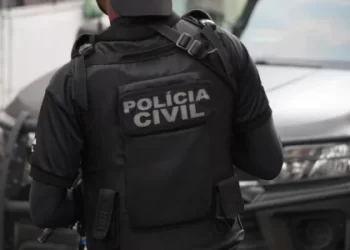Três suspeitos de envolvimento em morte de policial civil morrem em confronto durante operação na RMS