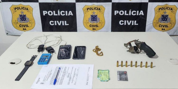 Polícia Civil prende suspeito de matar jovem em assalto na cidade de Camaçari