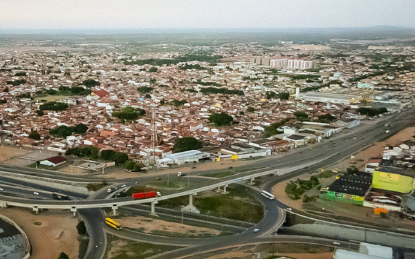 Governador anuncia duplicação do Anel de Contorno de Feira de Santana