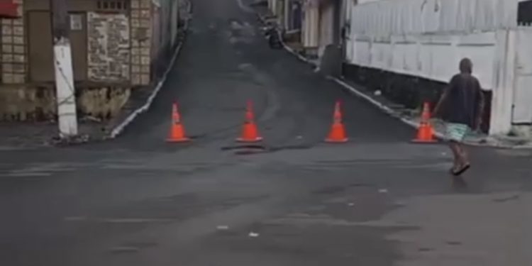 Candeias: Detran-BA volta a realizar blitz da Lei Seca com bloqueios ilegais de ruas e obriga motoristas a “cair” na faca